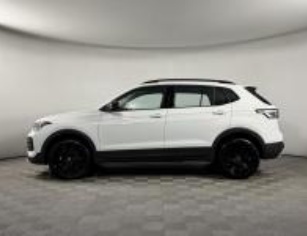 Volkswagen Tharu XR