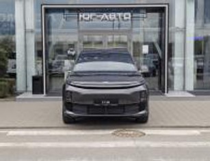 LiXiang (Li Auto) L6